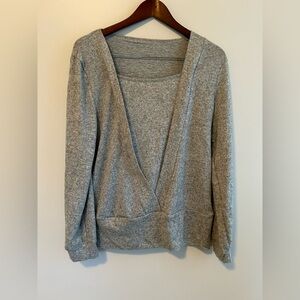 NWOT SHEIN Cozy Classic Solid Square neck v- sweater in light grey size XL (12)